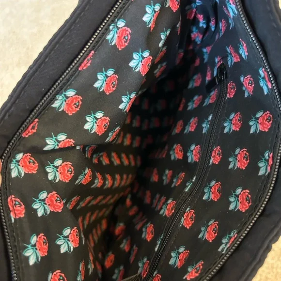 Vera Bradley NWT Trio Zip Hipster purse - Picture 3 of 7